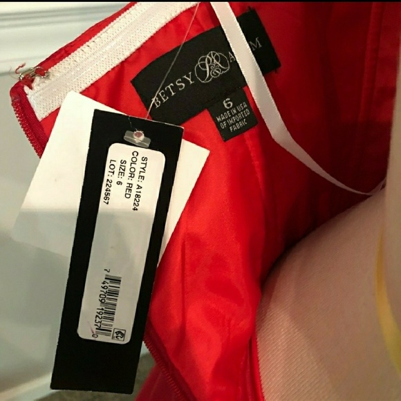 Brand new with tag Besty and Adam Ball Gown Dress - Picture 5 of 5